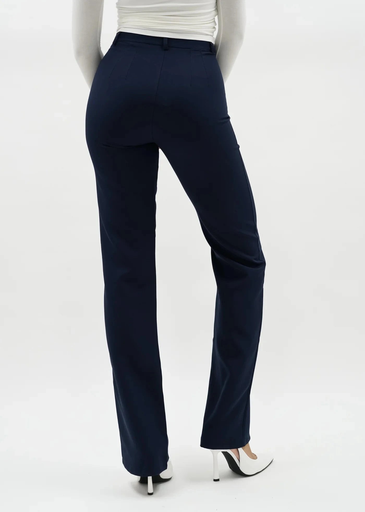 Straight Leg Pants Classic Alpha Aura